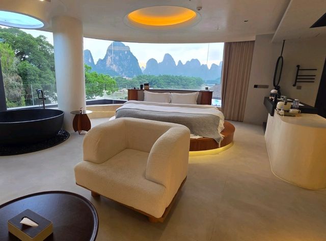 Really hard to leave a room with a view like this 😍😅