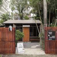 Calm and Coff Cafe – พระราม 9 