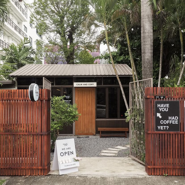 Calm and Coff Cafe – พระราม 9 