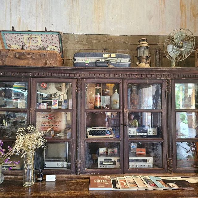☕🏛️ UDD Udomdetwat Café & Bistro | สกลนคร