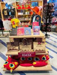 Treasures to Take Home – Souvenir Booths at Skytropolis