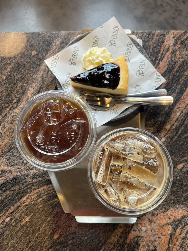คาเฟ่ญี่ปุ่นกลางกรุง ย่านคู้บอน Rinji Bean & Brew