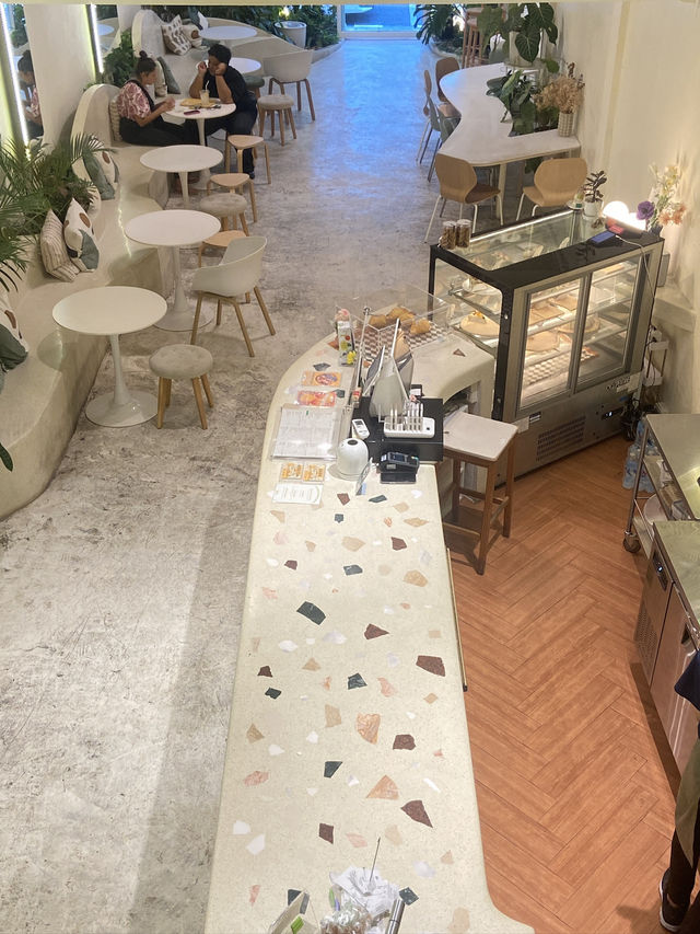 Comfee Cafe & Brunch - Phuket Old Town