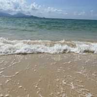 🌴 Pantai Cenang Is Where Island Dreams Come True in Langkawi