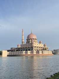 📍KL to Putrajaya Pink Mosque — Best Travel Hack 🕌