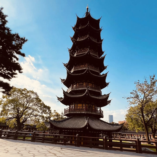 Longhua Temple: Shanghai’s Oldest & Most Majestic Buddhist Sanctuary** 🌸🏯 Longhua Temple: Shanghai’s Oldest & Most Majestic Buddhist Sanctuary** 🌸🏯