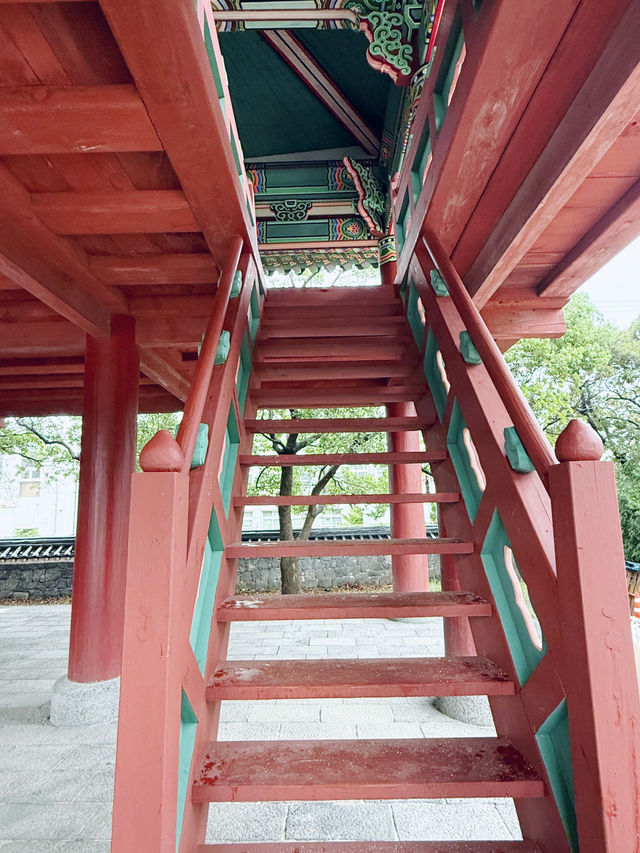 《韓國濟州》牧官衙中的歷史建築——橘林堂(Gyullim-dang) 《韓國濟州》牧官衙中的歷史建築——橘林堂(Gyullim-dang)