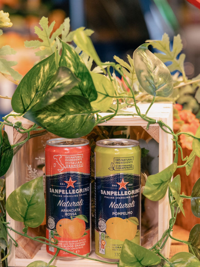 🍹Happy Hour 嘆返杯Sanpellegrino夏日雞尾酒  每次嚟香港嘉里酒店百味村，都覺得呢度好Relax！ 呢度總喺會有好多外國人喺到 Happy Hour  最近推出歡樂時光優惠，所