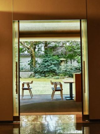 🌳도라노몬의 매력이 담긴, 멋지고 세련된 디자인의 카페공간 투어 💚