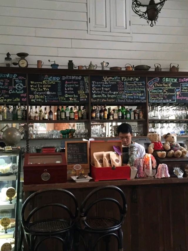 ร้านกาแฟ ชีวิตธรรมดา เชียงราย