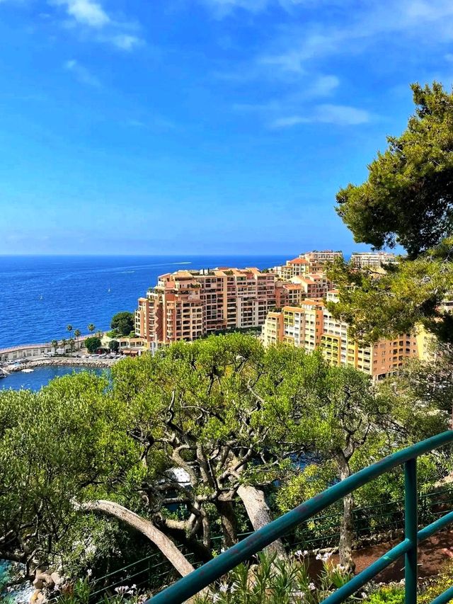 ⛪ Saint Nicholas Cathedral – Monaco’s Spiritual and Historical Heart ⛪ Saint Nicholas Cathedral – Monaco’s Spiritual and Historical Heart