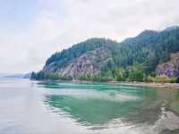 溫哥華波特灣省立公園:海水湛藍🌊