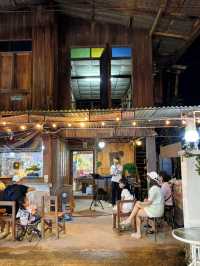 กาดกองเก่า ถนนคนเดินสุดฮิต ทุกวันเสาร์ ที่แพร่