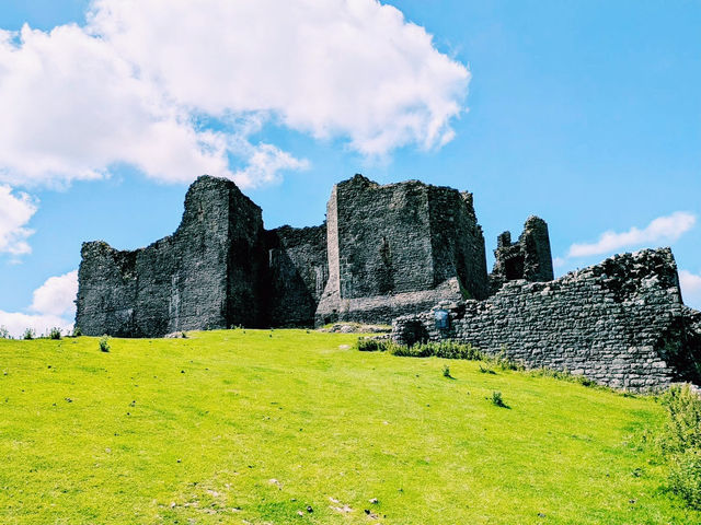 Into the Mist Again: My Second Journey to Carreg Cennen Castle