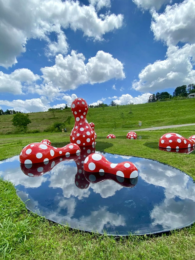 Art, Food, and Nature in Perfect Harmony Art, Food, and Nature in Perfect Harmony
