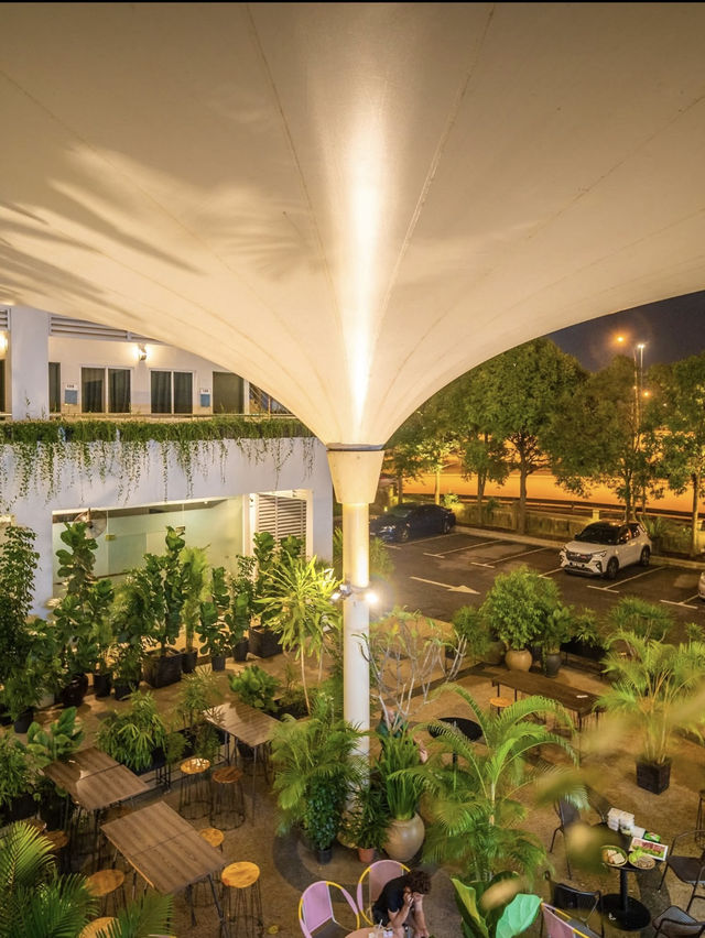 Tune Hotel KLIA Aeropolis: The Go-To Transit Stay in Sepang 🚀✨ Tune Hotel KLIA Aeropolis: The Go-To Transit Stay in Sepang 🚀✨