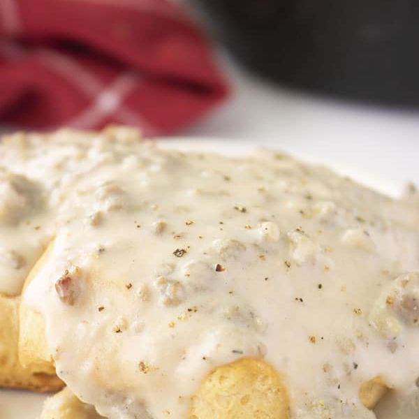 “Breakfast Bliss at Rail City: Biscuits, Gravy & French Toast Done Right!”