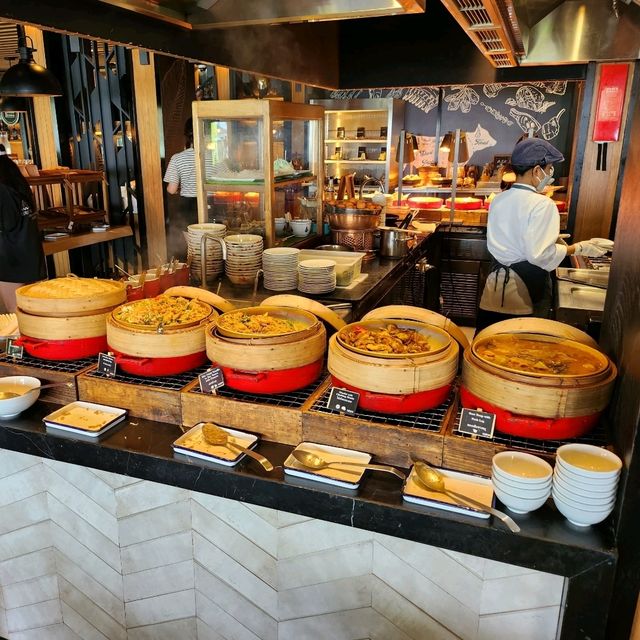 อาหารเช้าที่ดีที่สุดในภูเก็ต @ Fourpoint