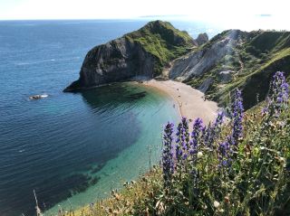英格蘭最具代表性的海岸線：夏日度假之旅