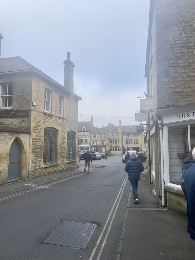 Surprising Stow-on-the-Wold