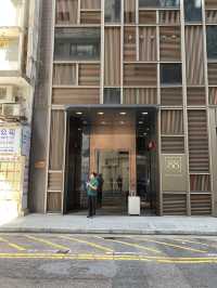 Hike from Wanchai 88 to Victoria Peak and walk down to Soho for vintage shops