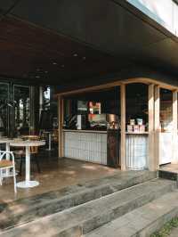 View of Kanan Kopi Podomoro Golf.