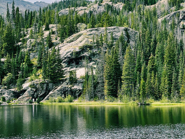 Estes Park – The Ultimate Theme Park in the Rockies! 🏔️  