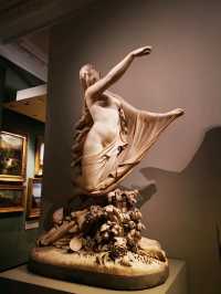 Cultural Gems: A Journey Through London V&A Museum