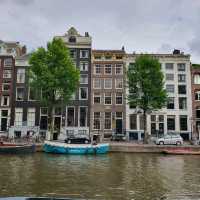 Spring Days in Amsterdam – Canals, Culture, and Cozy Streets