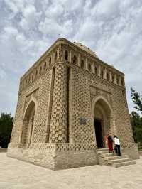 Spring in Bukhara: The Timeless Beauty of Ismail Samani Mausoleum