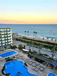 Golden Taurus Aquapark Resort: Family Fun by the Sea in Pineda de Mar