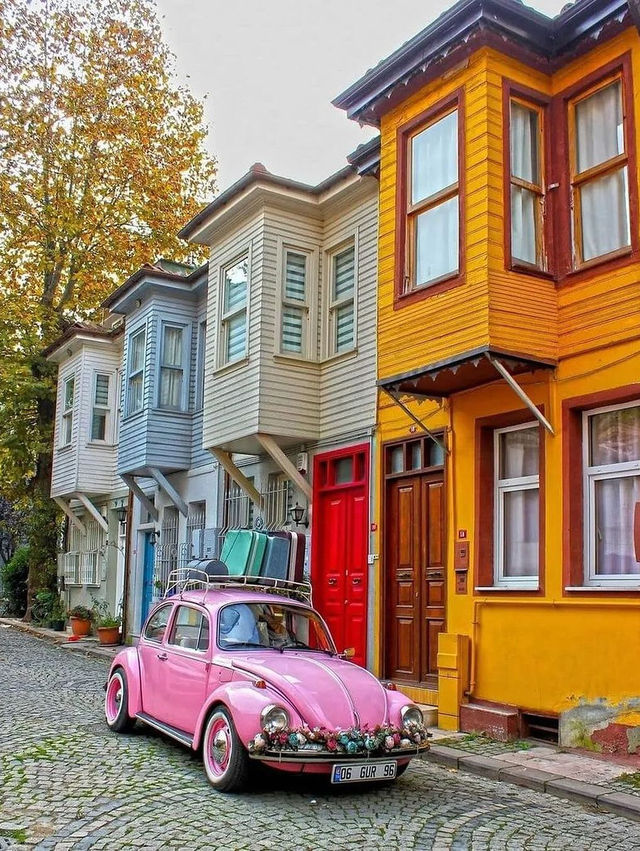 The colorful houses of Istanbul