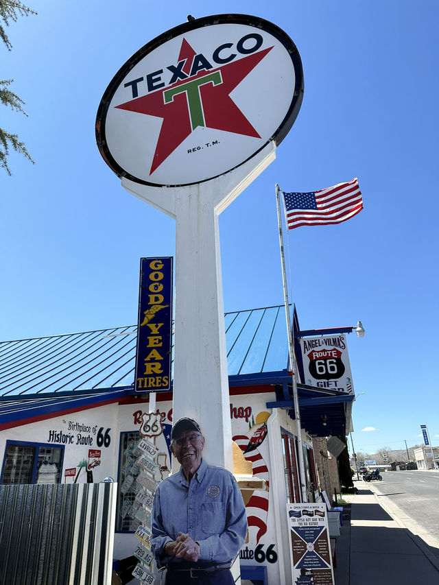 Route 66 Vibes: Ready to time-travel USA via Roadtrip style