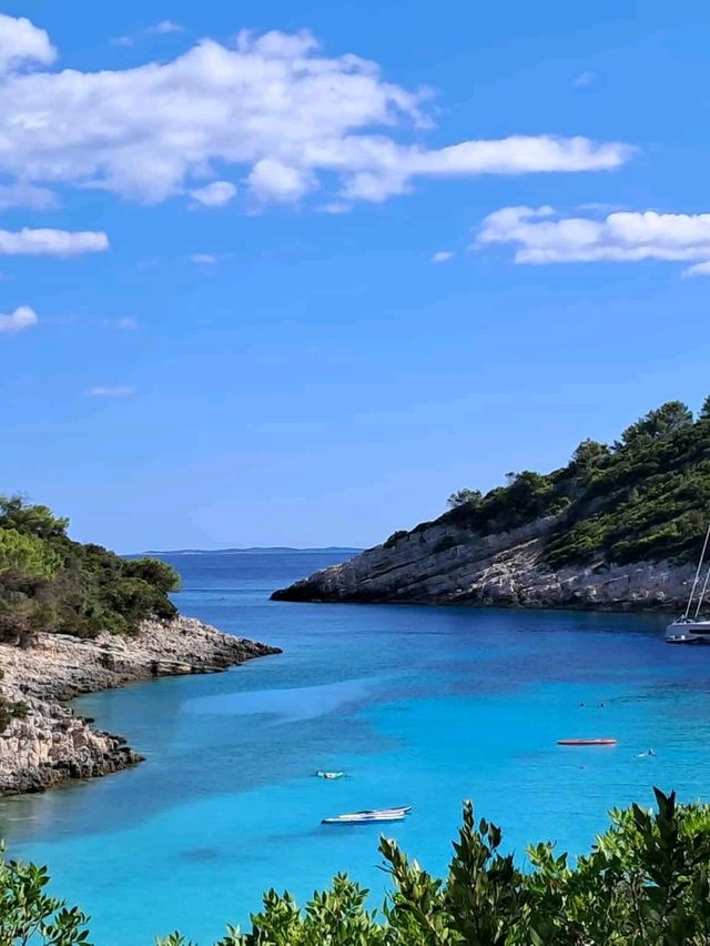 🌊 Korčula's Hidden Treasures: Adriatic Bliss Awaits! 🏰