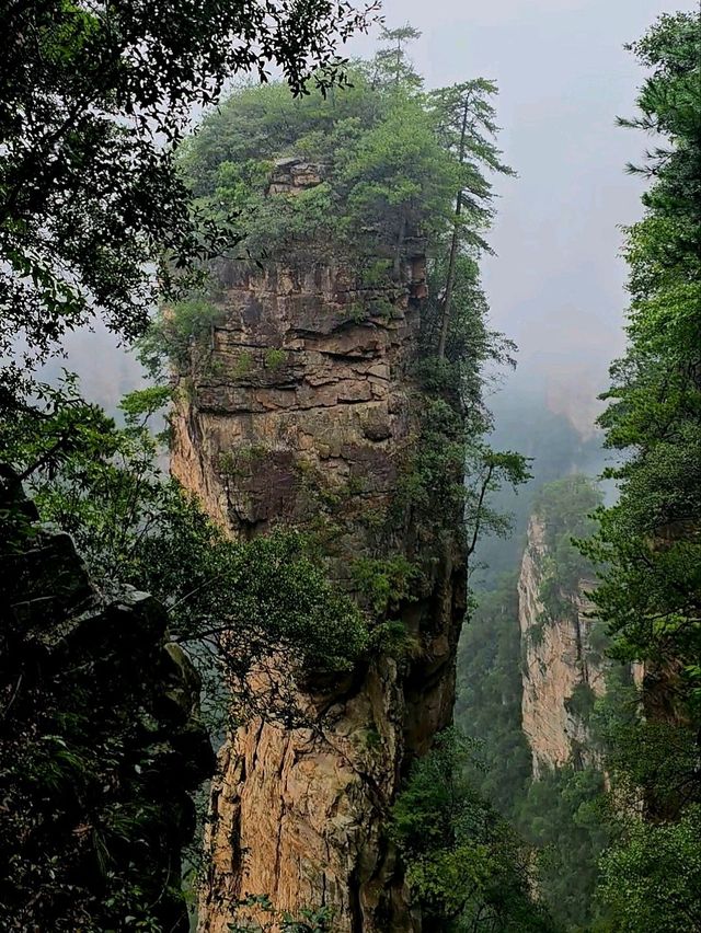 Антитолповый маршрут по Zhangjiajie Антитолповый маршрут по Zhangjiajie
