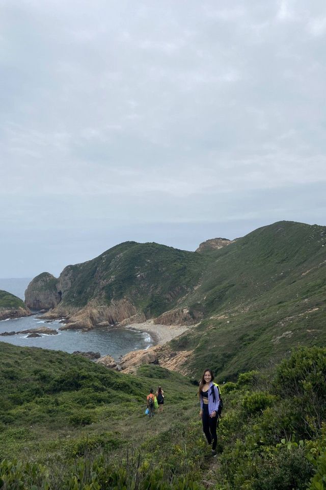 火石洲．上山下海賞欖灣角洞