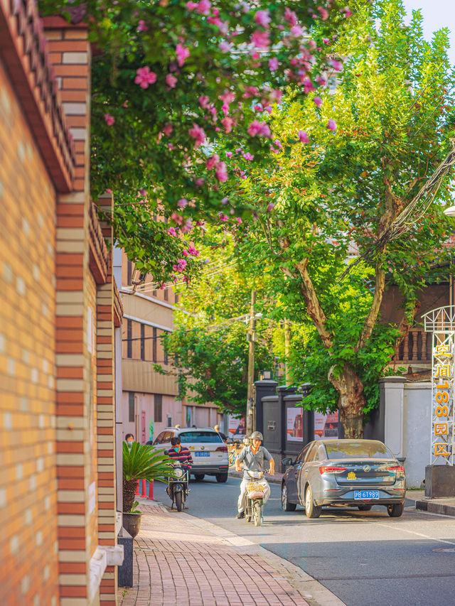 Shanghai's Most Endearing Street—Huangdu Road