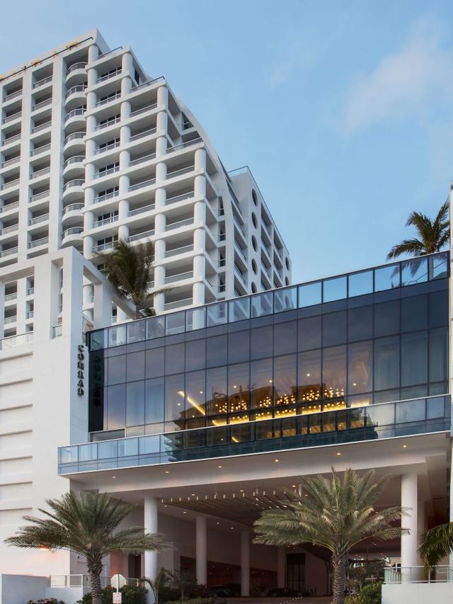 🌴🛏️ Luxe Fort Lauderdale Stays: Conrad Beachside Bliss 🌞