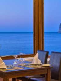 🌊🛏️ Fodele's Finest: Splash & Stay in Greece 🇬🇷