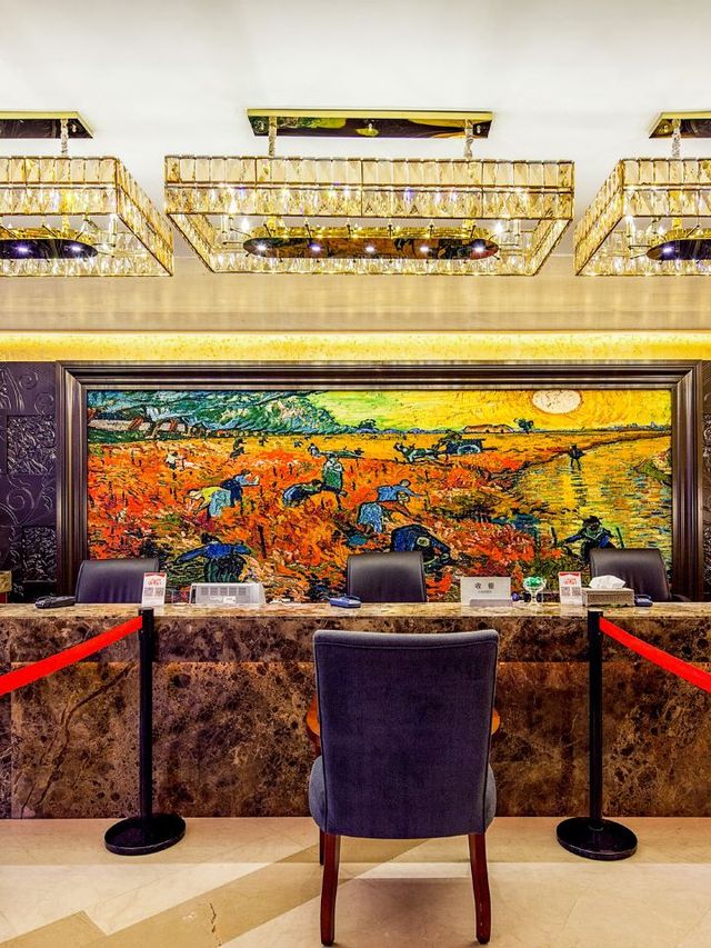 🌟✨ Chengdu's Chic Retreat: Rayfont Celebrity Hotel 🏨✨