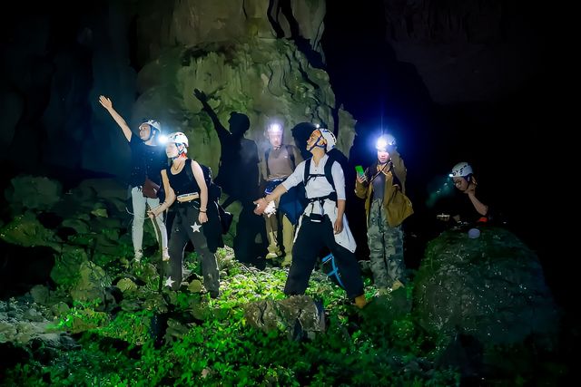 荔波"酷玩森林探洞"體驗。 荔波"酷玩森林探洞"體驗。