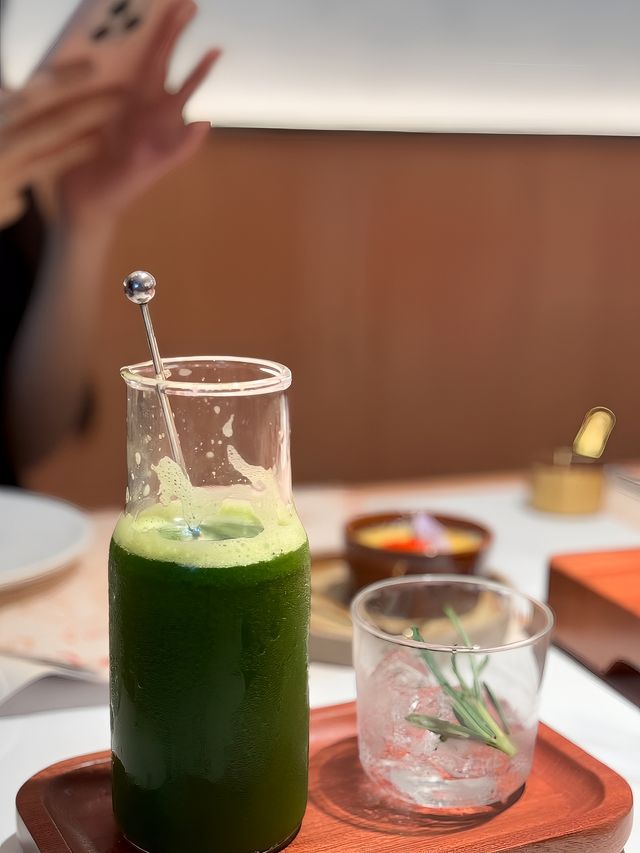 深圳美食｜煙火氛圍新派西餐廳。
