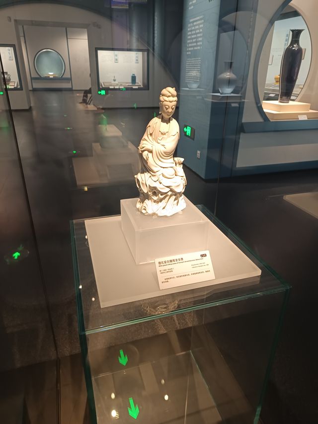 探索廣西壯族自治區博物館。
