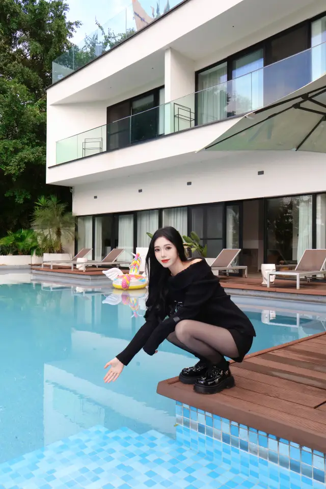 周末出遊計劃／去成都周邊泡私湯溫泉民宿。