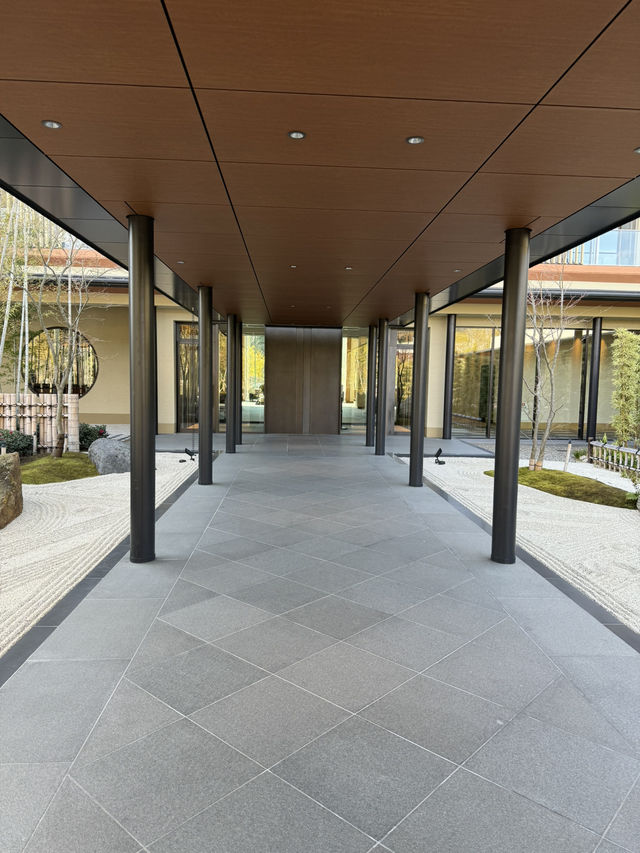 獨享犬山城美景《犬山有樂苑花園英迪格酒店》