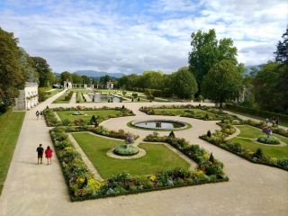 A Glimpse into History at Villa Arnaga 🏰🌳