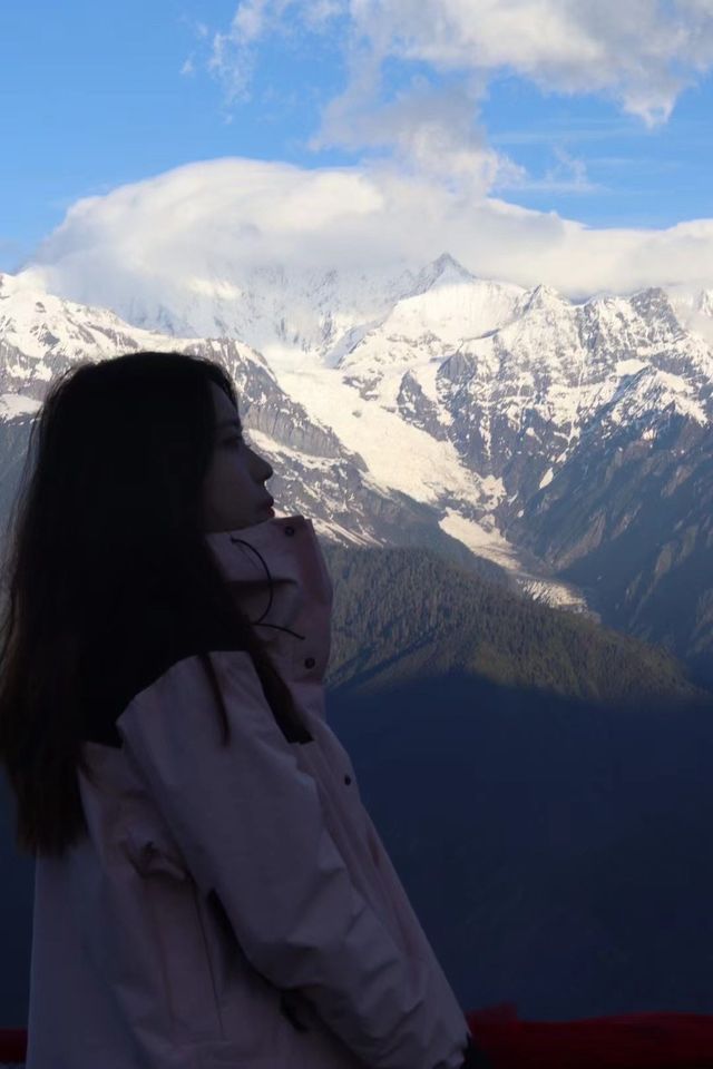 人生建議...嚟梅里睇一次日照金山！附攻略