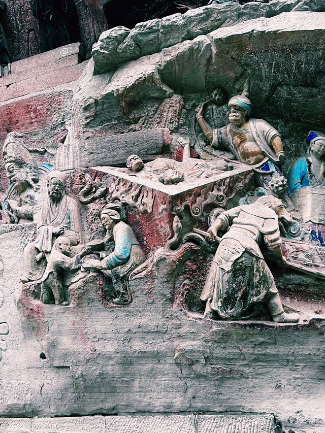 重慶市大足著名寺廟景點：大足石刻。適合拍照打卡、週末閒暇度假地！ 