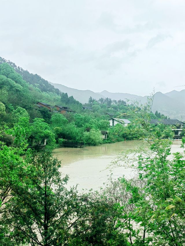 杭州富春芳草地度假酒店，遠離煩囂，感受寧靜