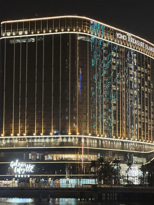 澳門金銀島酒店｜泳池邊的澳門塔絕美視野🏨